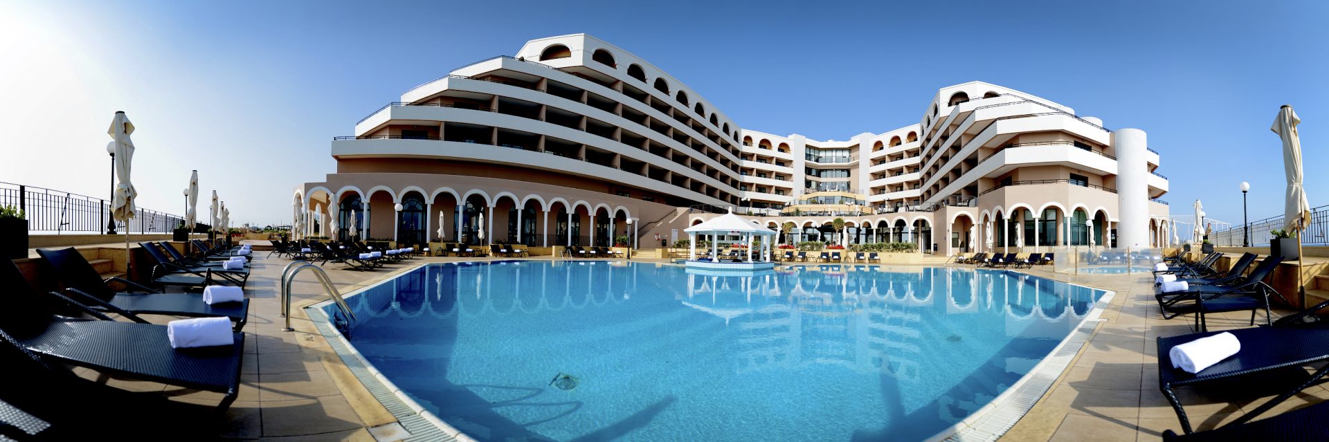 <strong>Visiting</strong> <strong>Radisson Blu Resort St. Julian’s</strong>